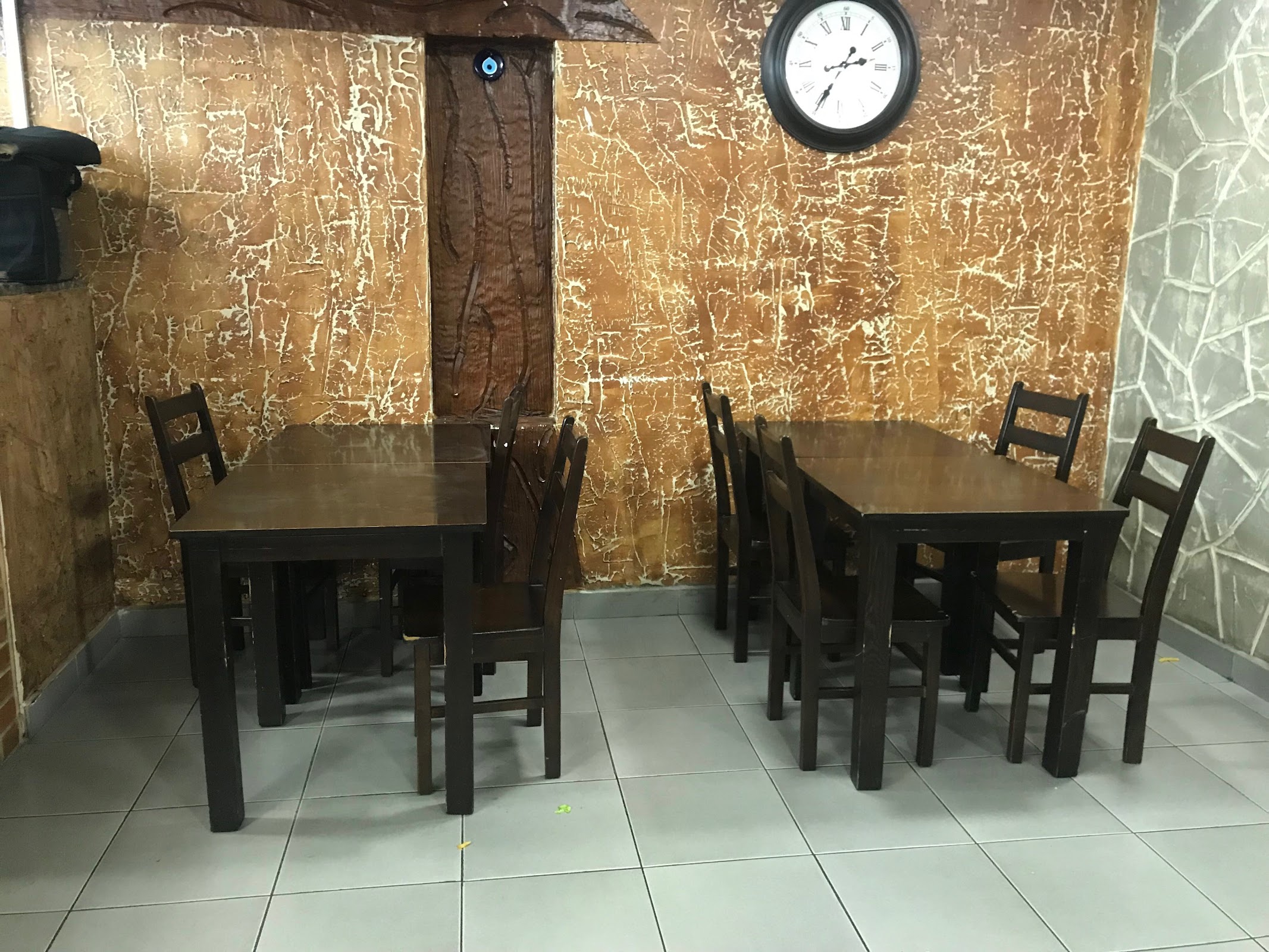 Photo of Emerson Valley Kebab House - 14 White Horse Dr, Emerson Valley, Milton Keynes MK4 2AS